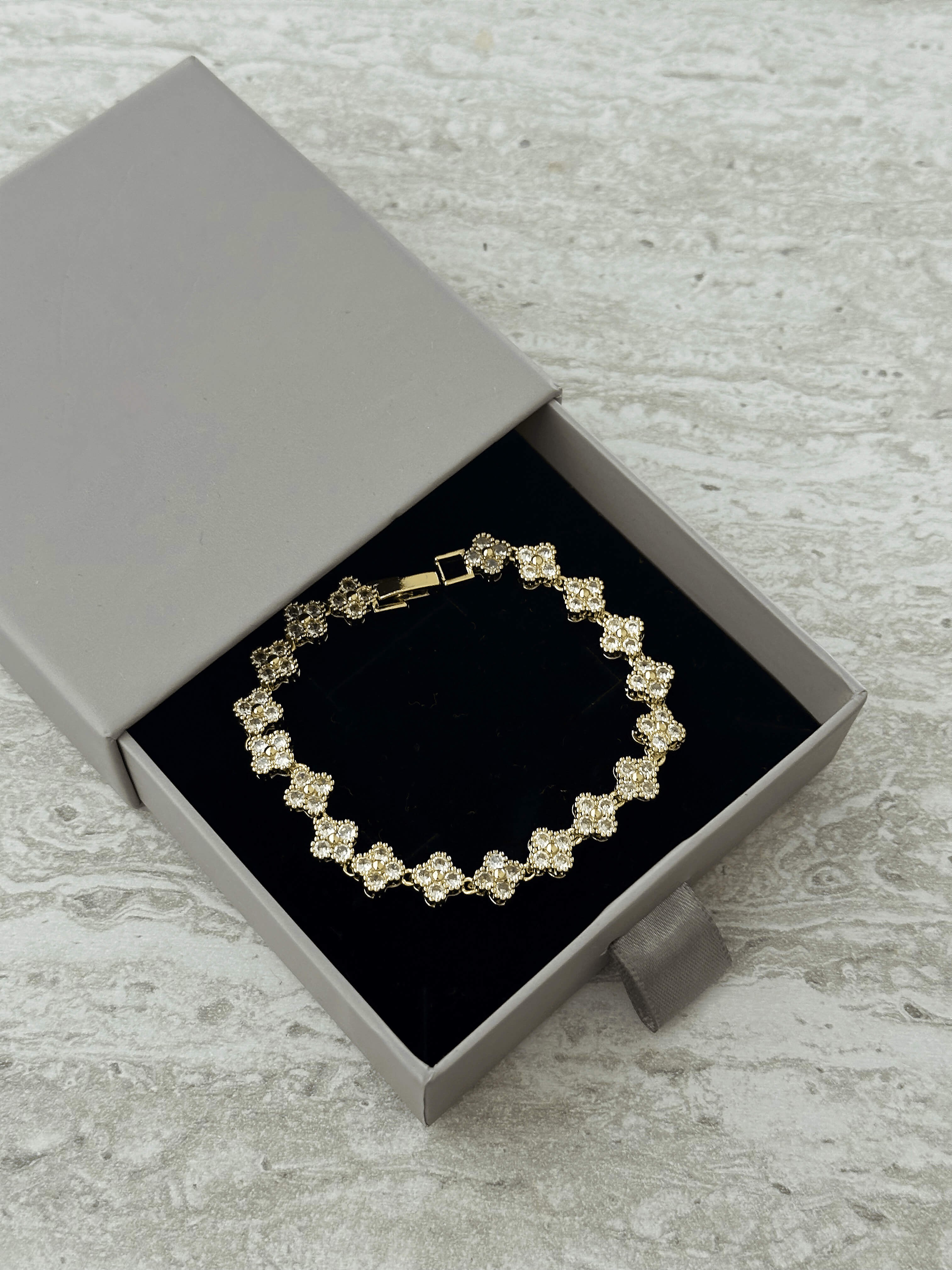 Flora sparkling Bracelet - ZEYA