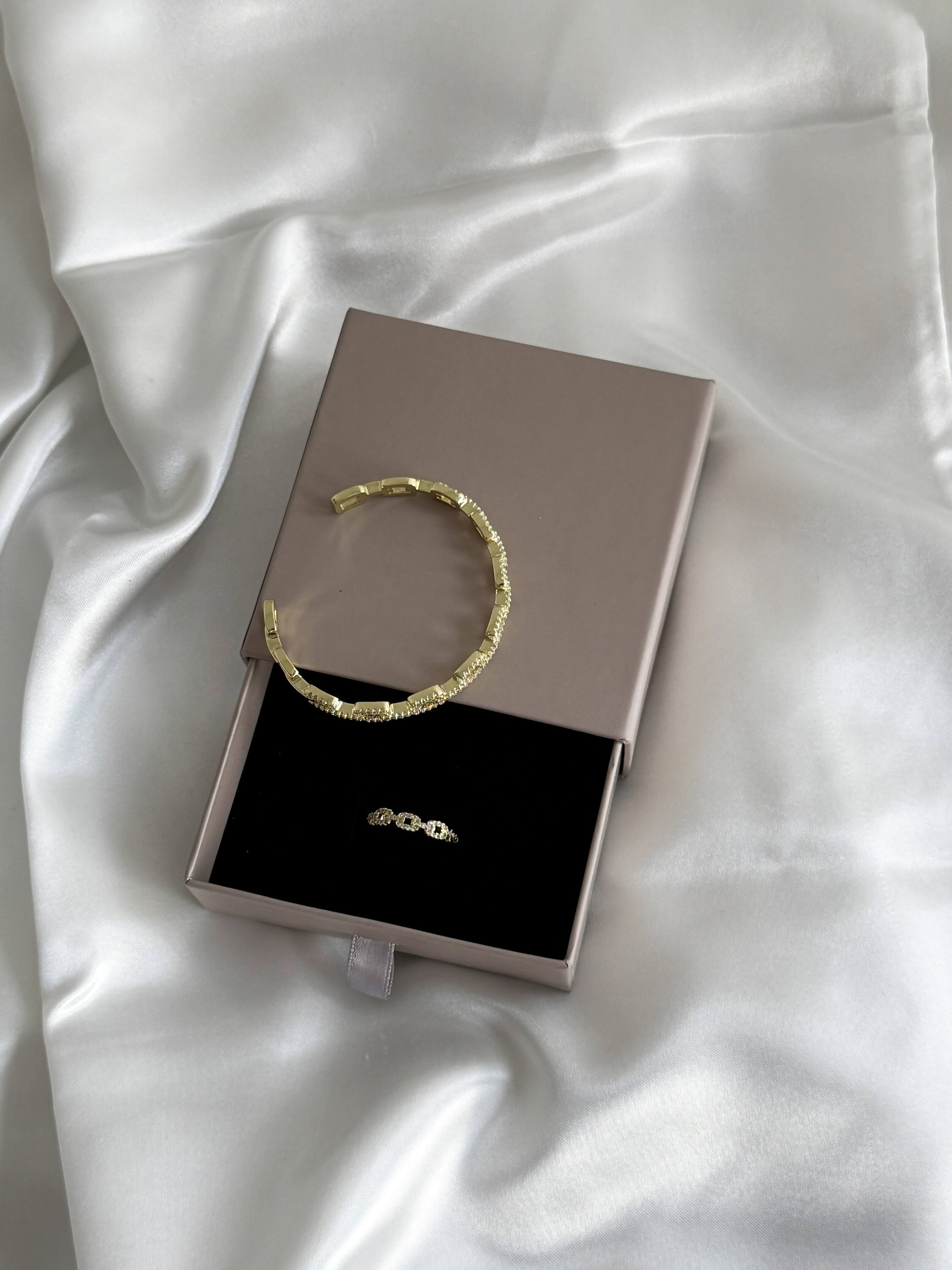 Fenella Ring and Bracelet Set - ZEYA