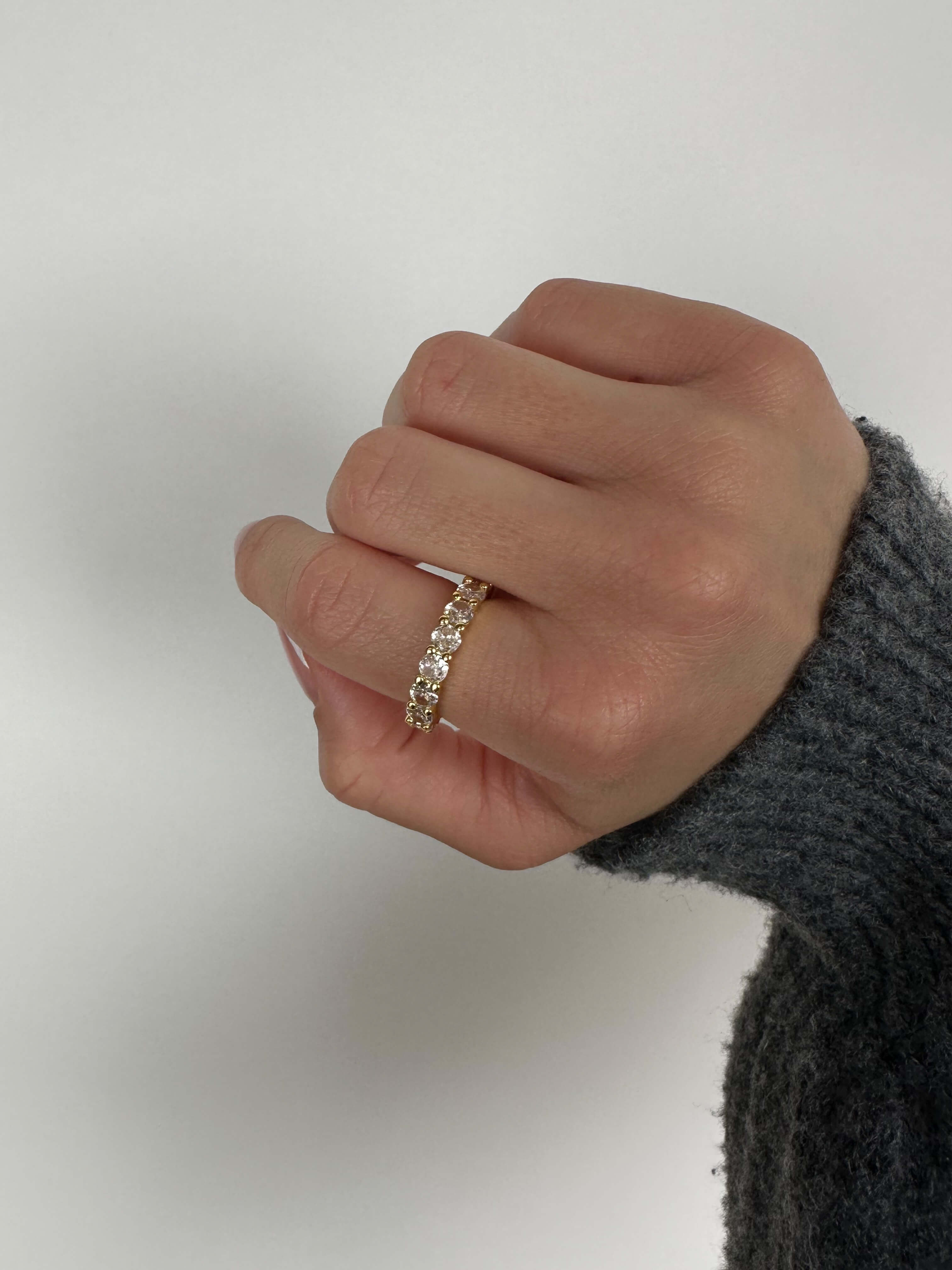 Amia Ring - ZEYA