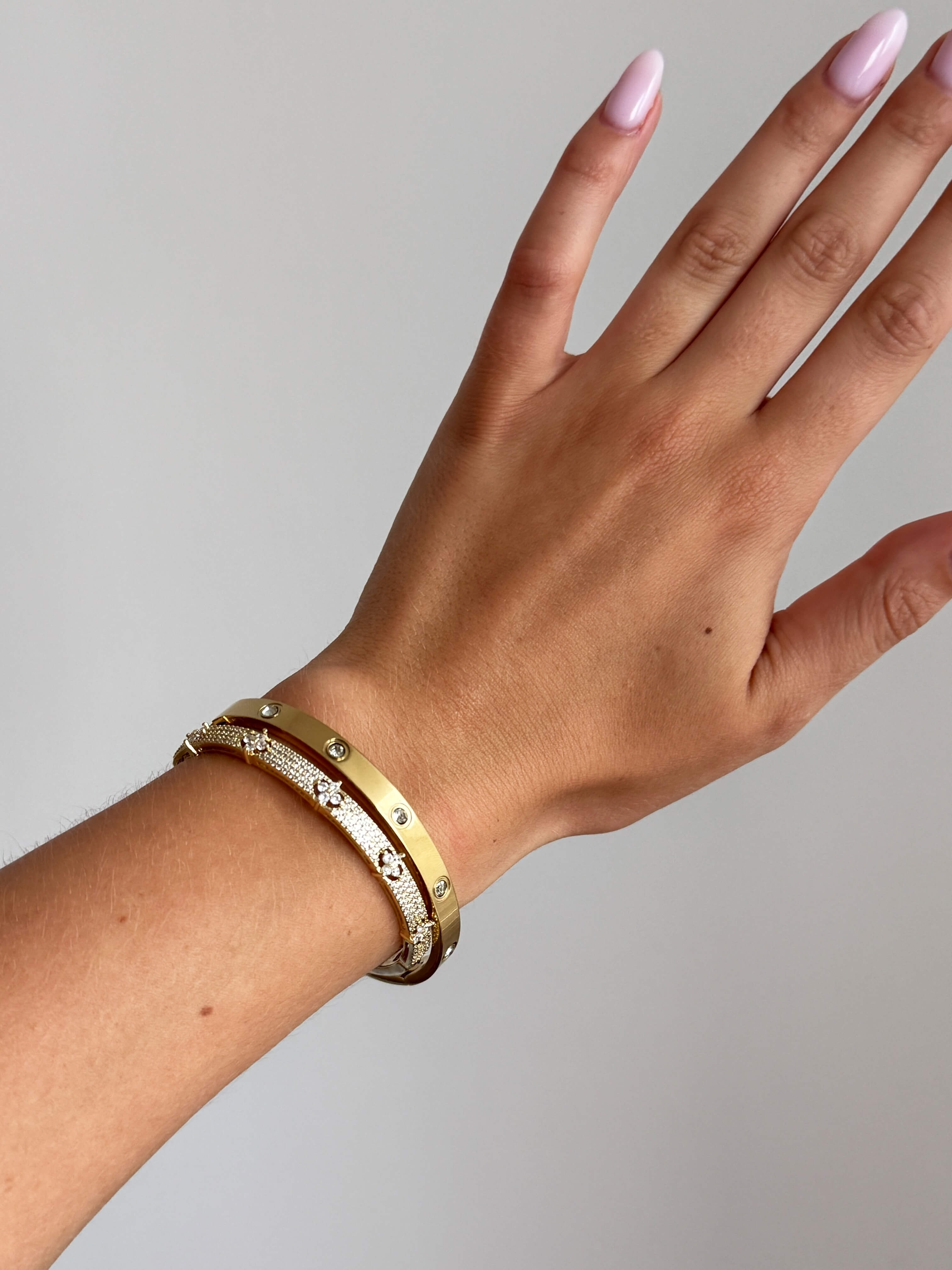 Camille Cuff - ZEYA
