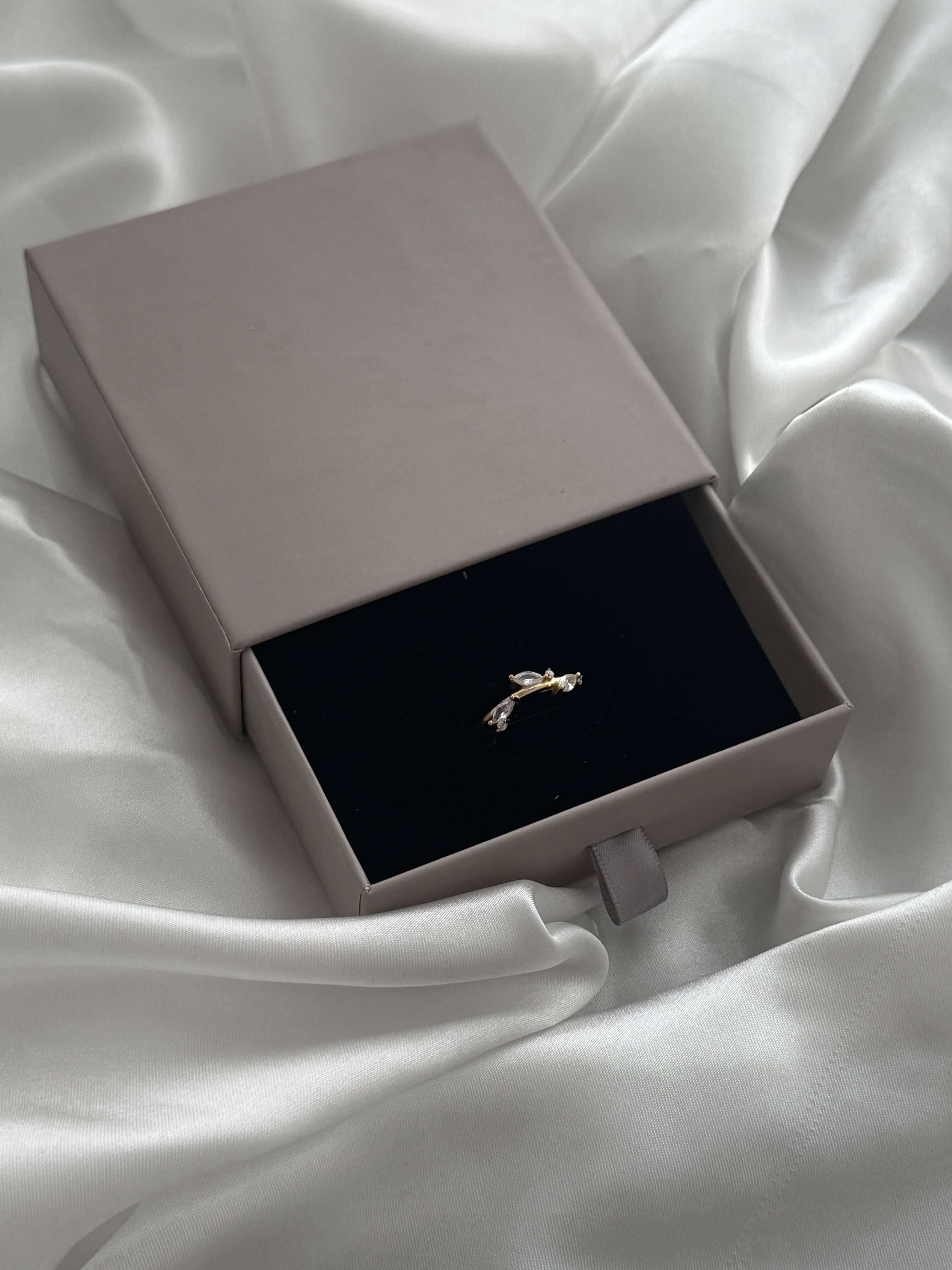 Vanya Ring - ZEYA