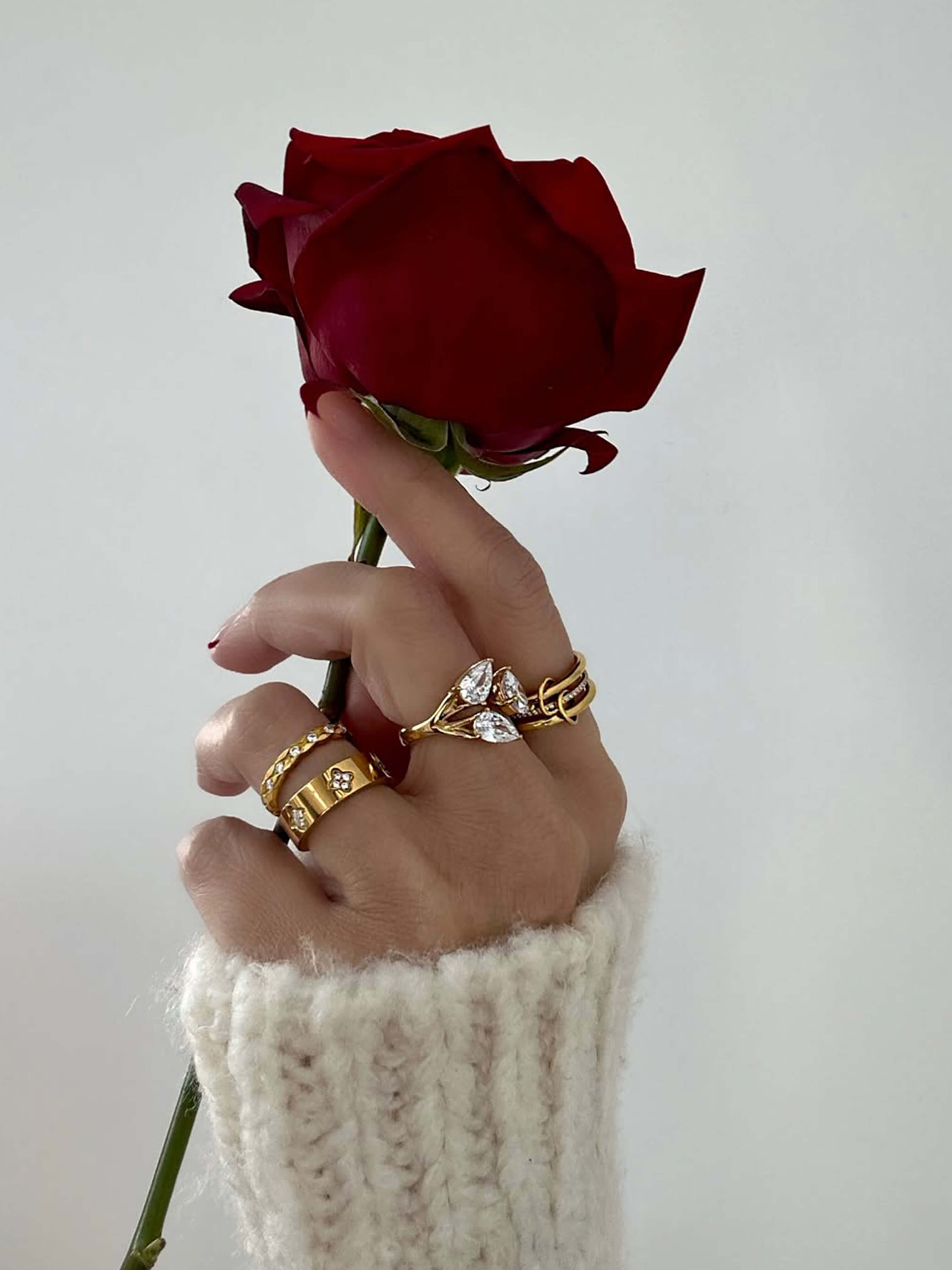 Serrah Ring - ZEYA